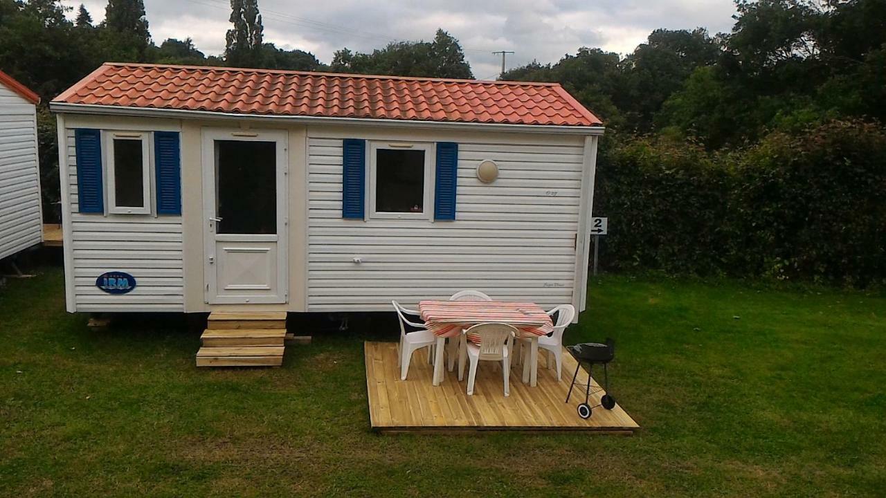 Camping Du Puy Rond Бресюр Екстериор снимка